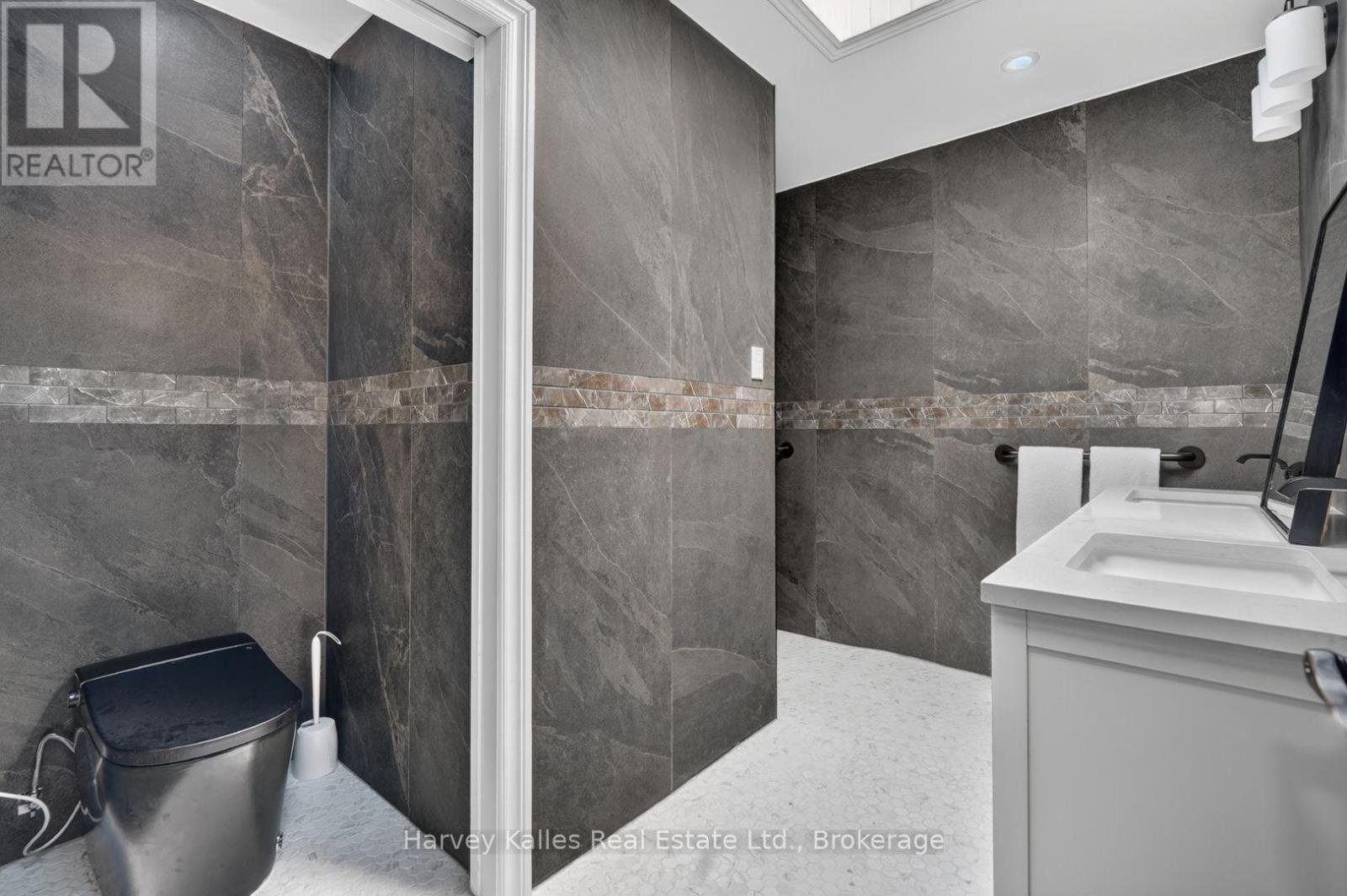 #303 26 DEERHURST GOLFVIEW DRIVE - Image 23