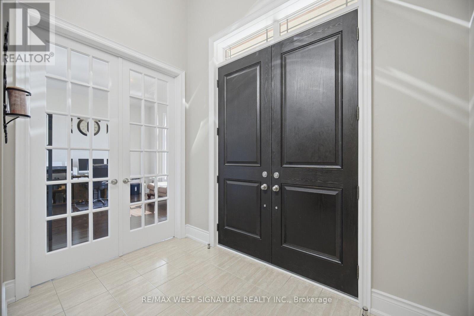 59 BLUFF TRAIL - 2