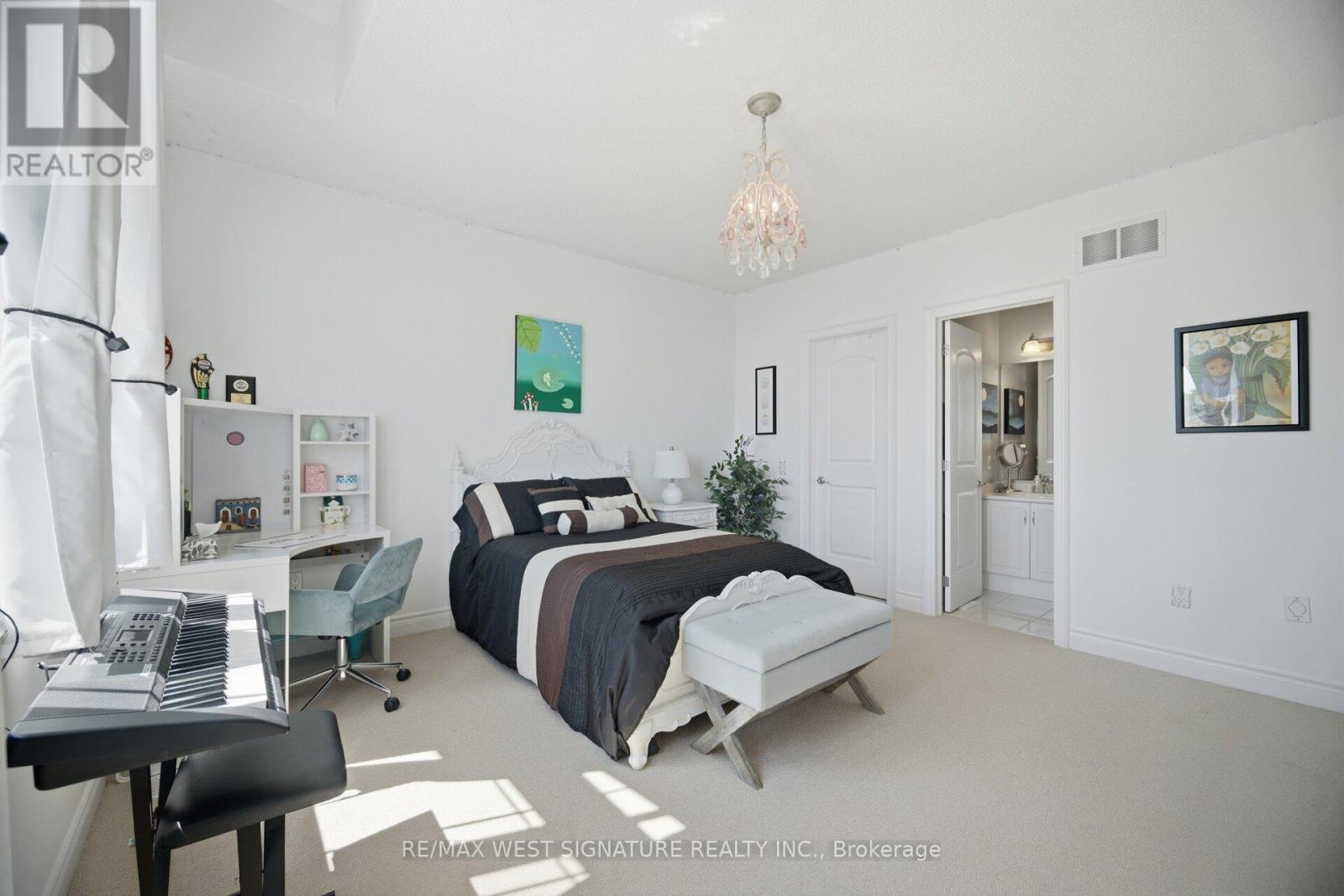 59 BLUFF TRAIL - 25