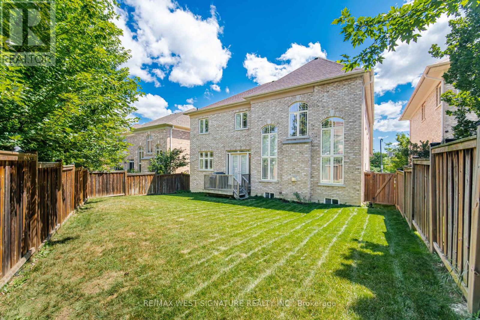 59 BLUFF TRAIL - 34