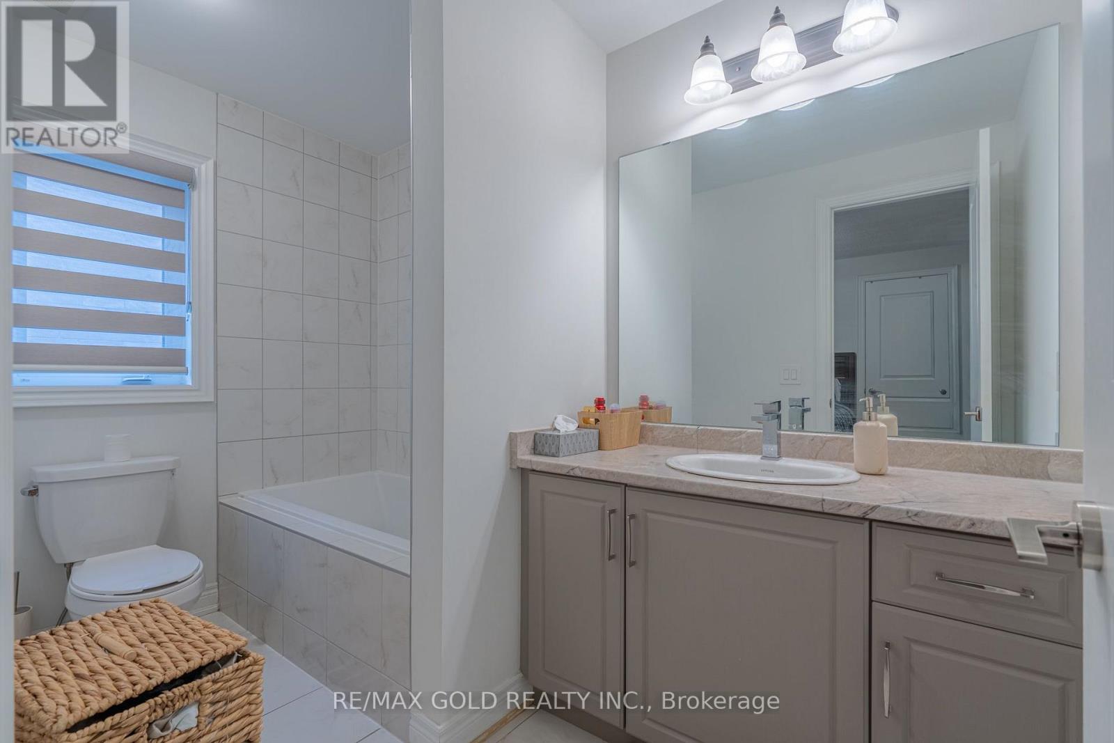 66 PUFFIN CRESCENT - 23