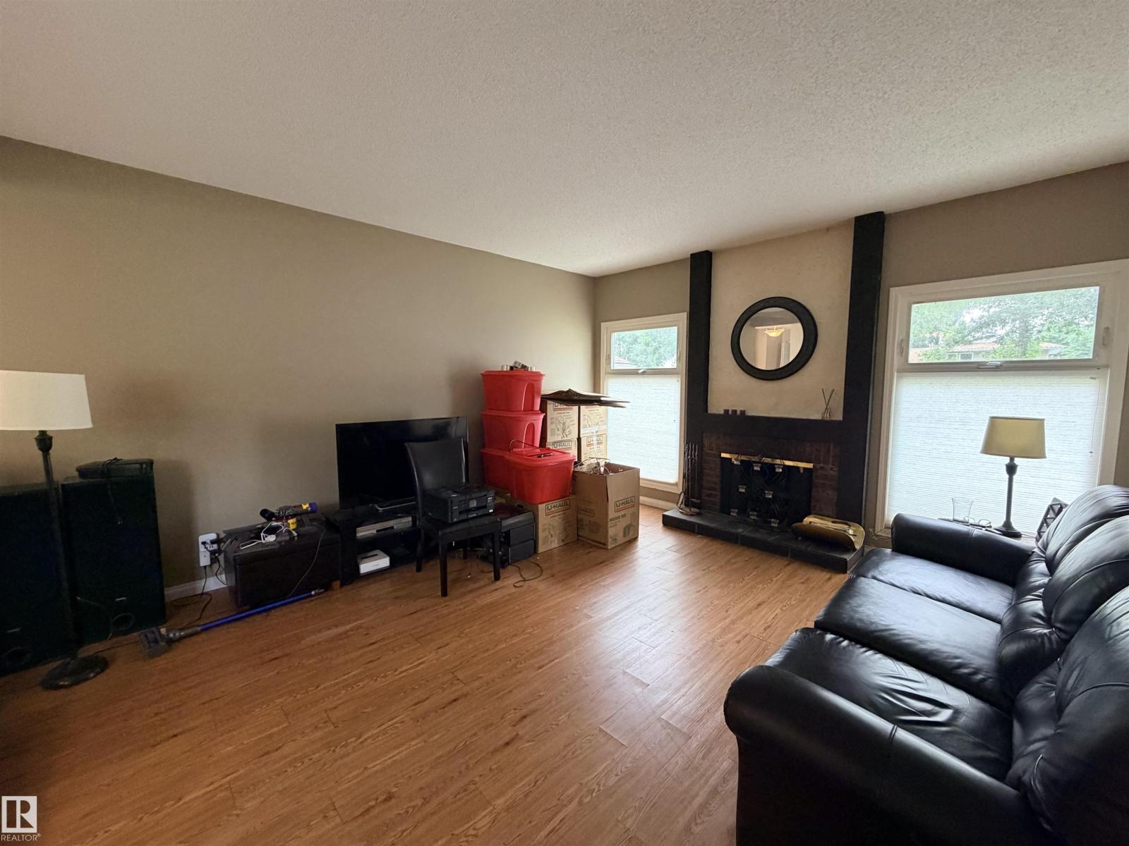 18 LATIMER PL - 13