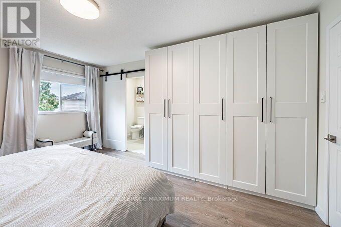 56 POTTER CRESCENT - 20