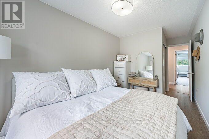 56 POTTER CRESCENT - 26