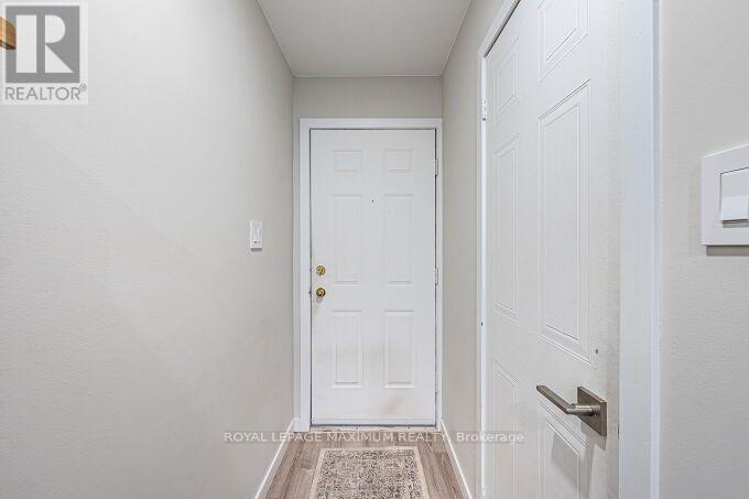 56 POTTER CRESCENT - 4
