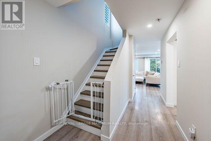 56 POTTER CRESCENT - 6