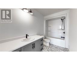 4 Flora Street thumbnail 16