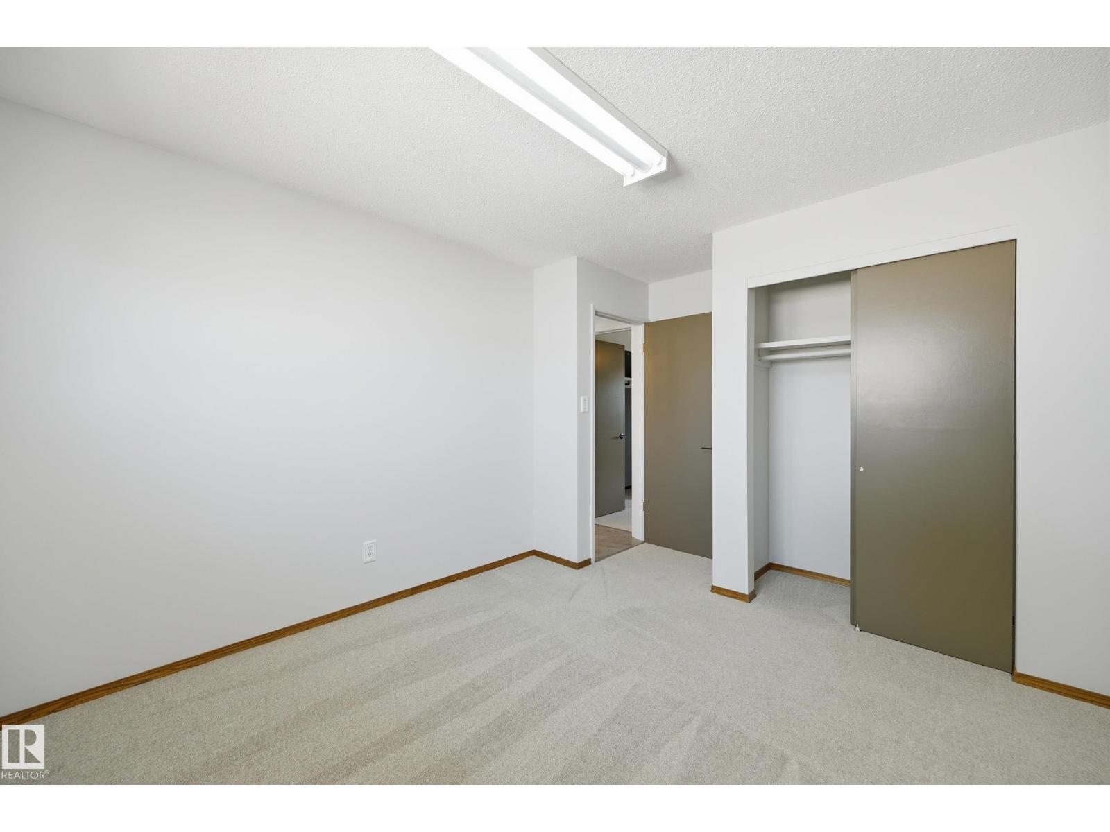 5210 43 AV - Image 21