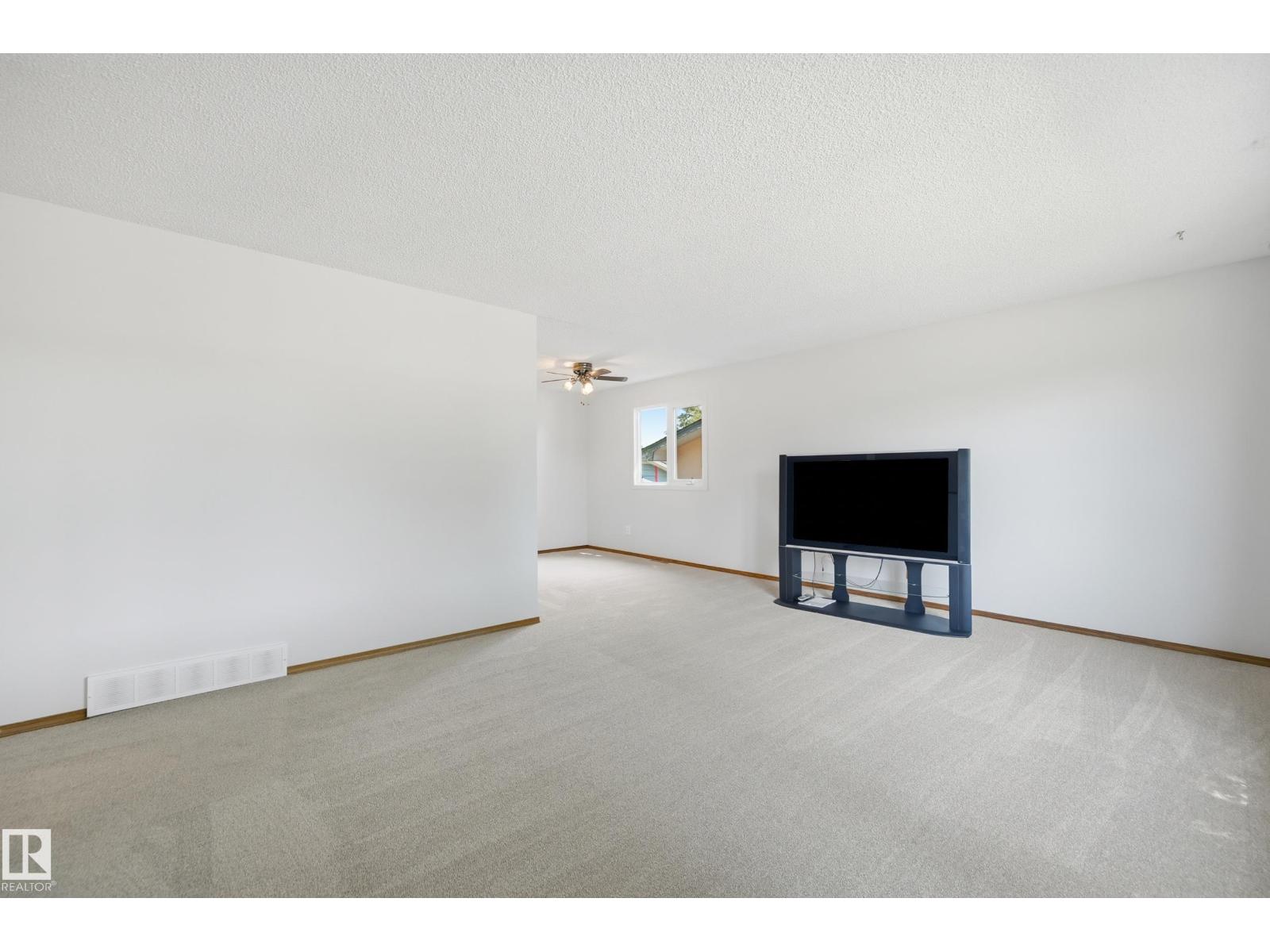 5210 43 AV - Image 9