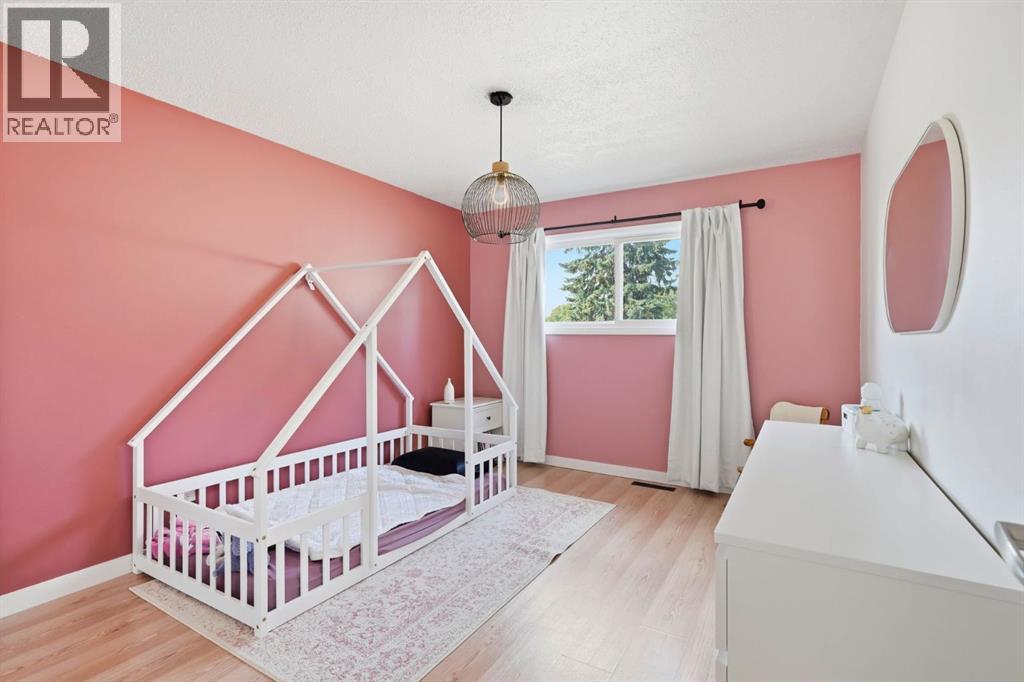 67 Sherwood Crescent, Red Deer