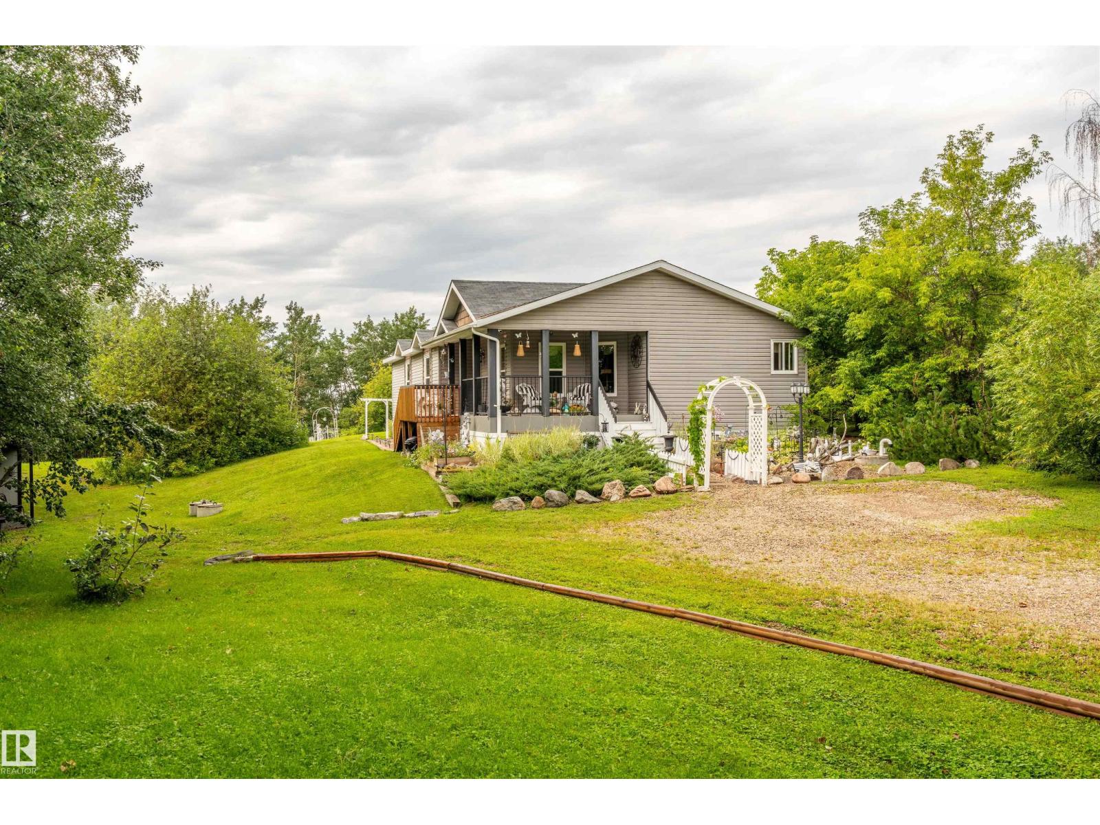 #116 59526 HWY 657 - 2