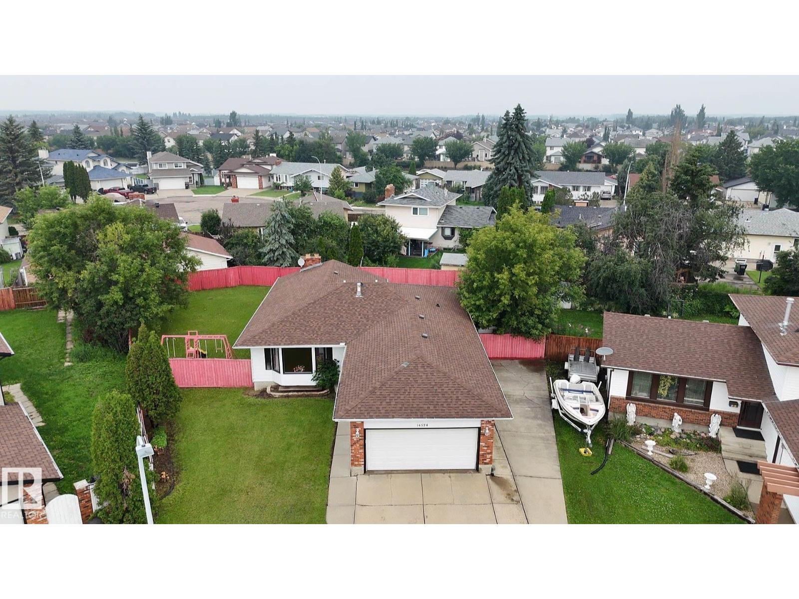 16524 116 ST NW, Dunluce, Edmonton photo 1