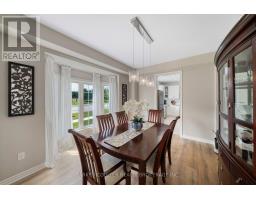 Eating area - 202 Clipper Drive, Clearview, ON L0M1S0 Photo 9