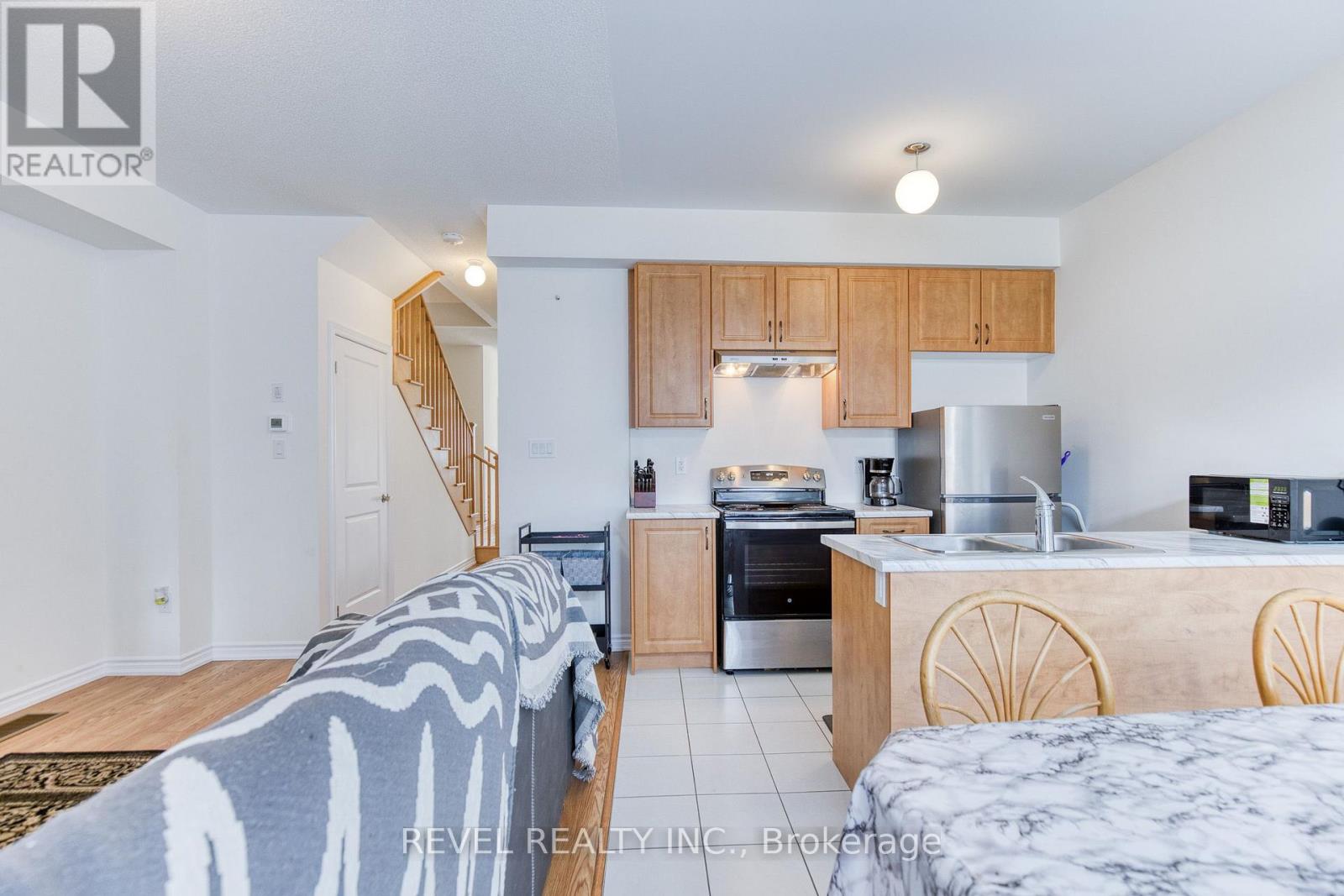 12 HYLTON DRIVE - 11