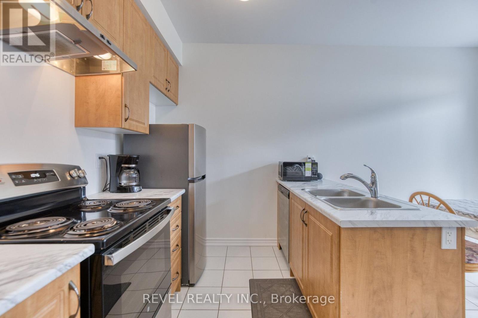 12 HYLTON DRIVE - 16
