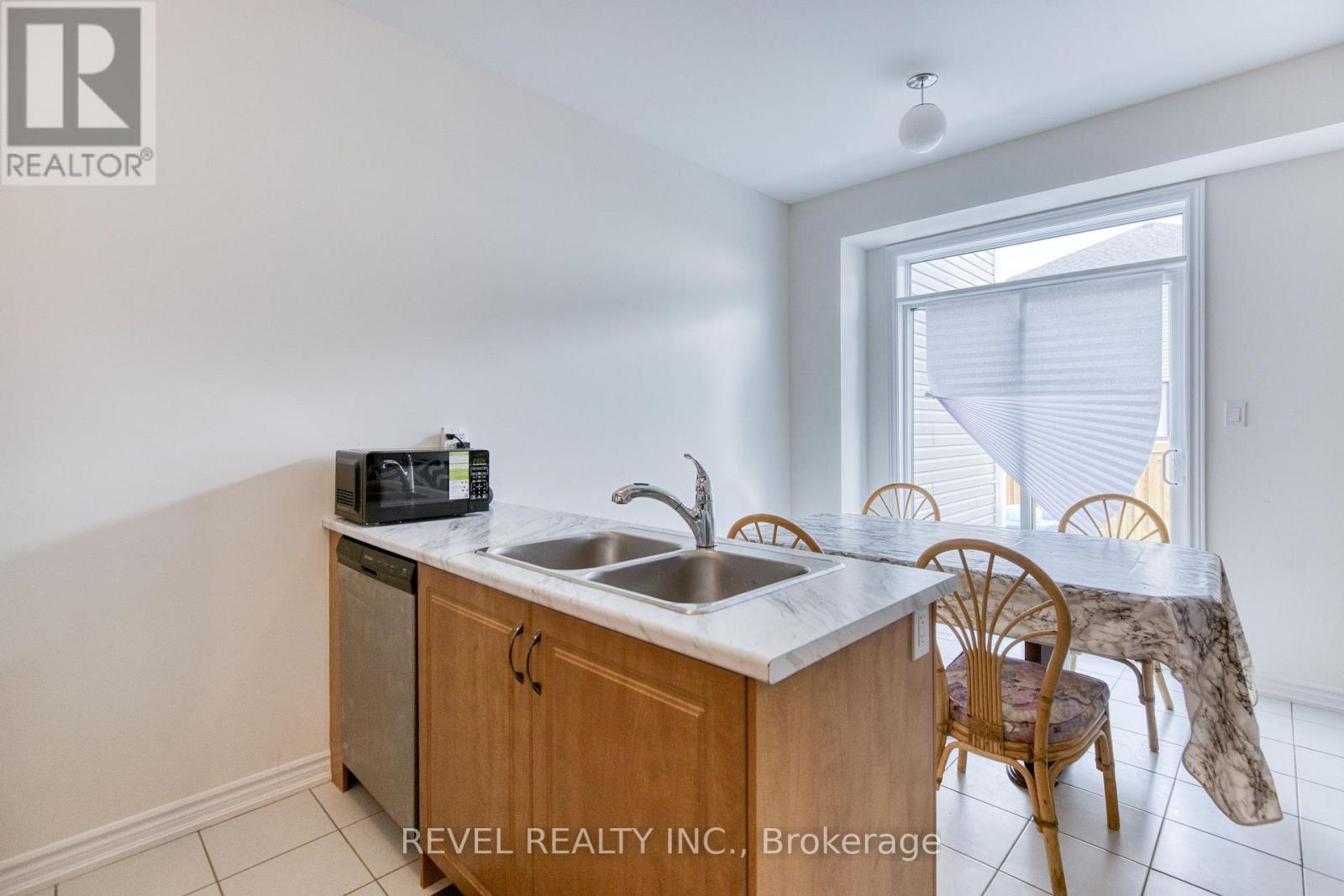 12 HYLTON DRIVE - 17