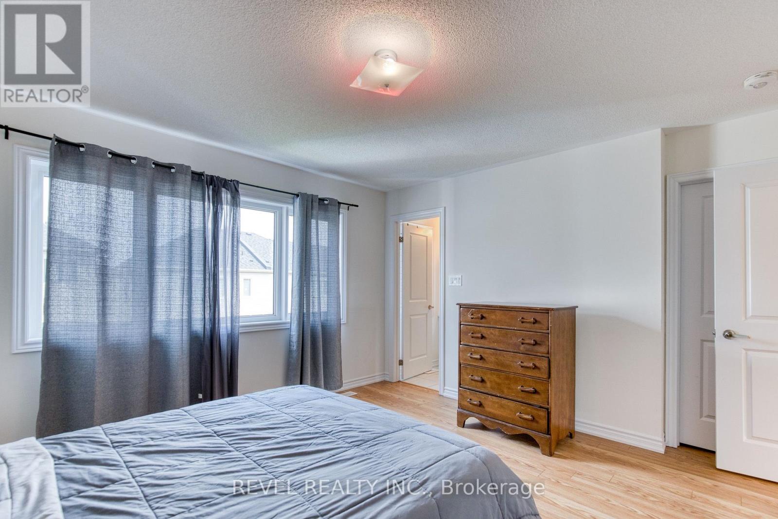 12 HYLTON DRIVE - 24