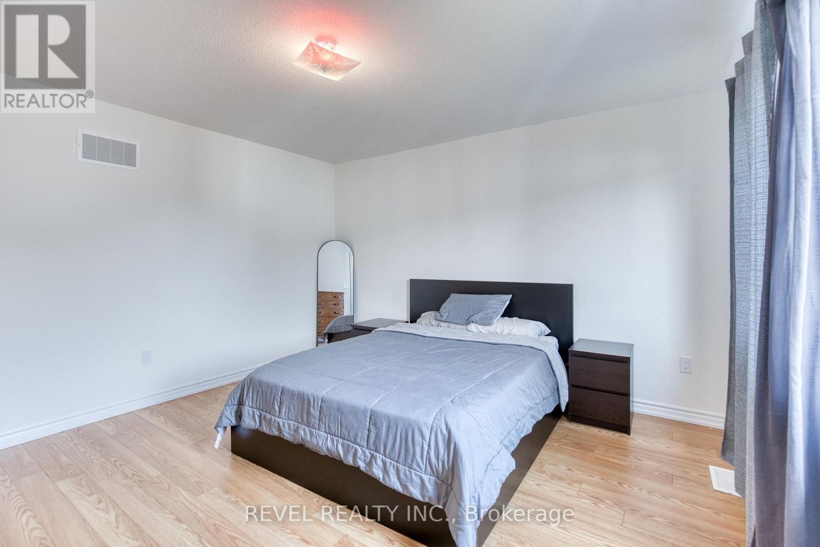 12 HYLTON DRIVE - 28