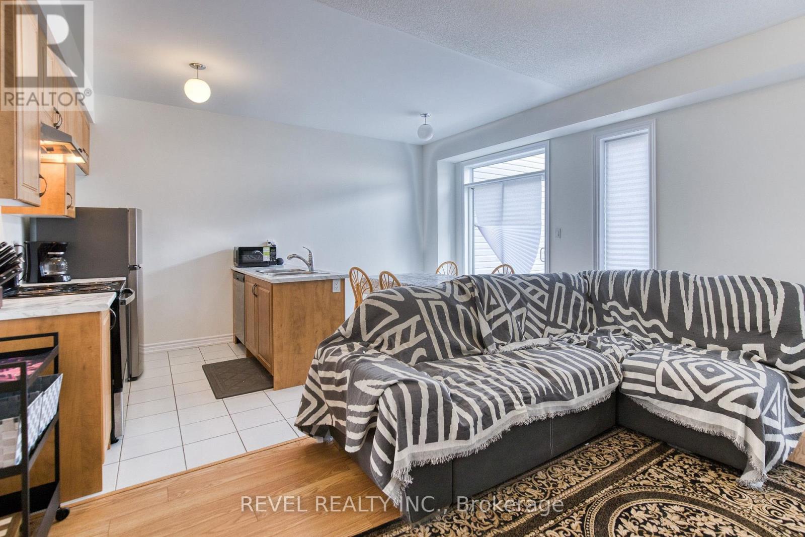 12 HYLTON DRIVE - 9