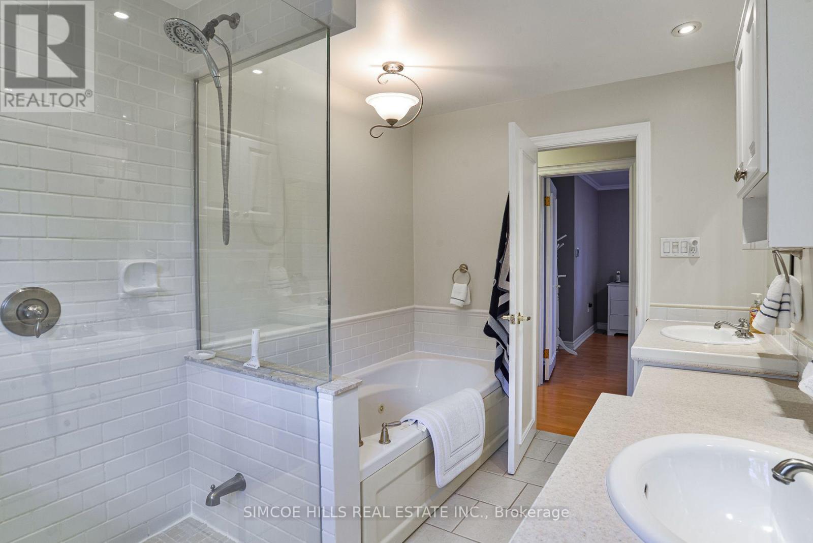 153 MATCHEDASH STREET N - Image 14