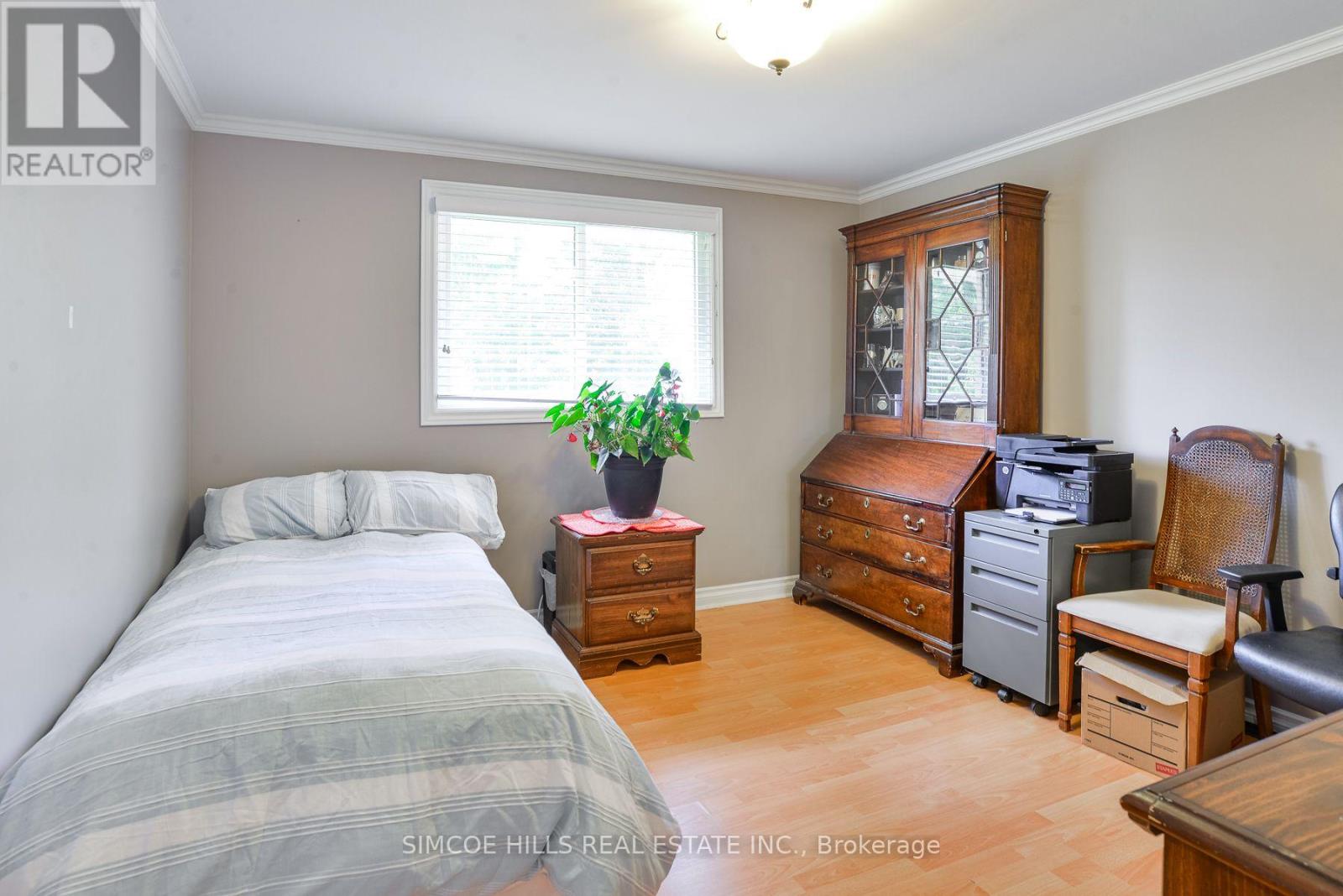 153 MATCHEDASH STREET N - Image 16