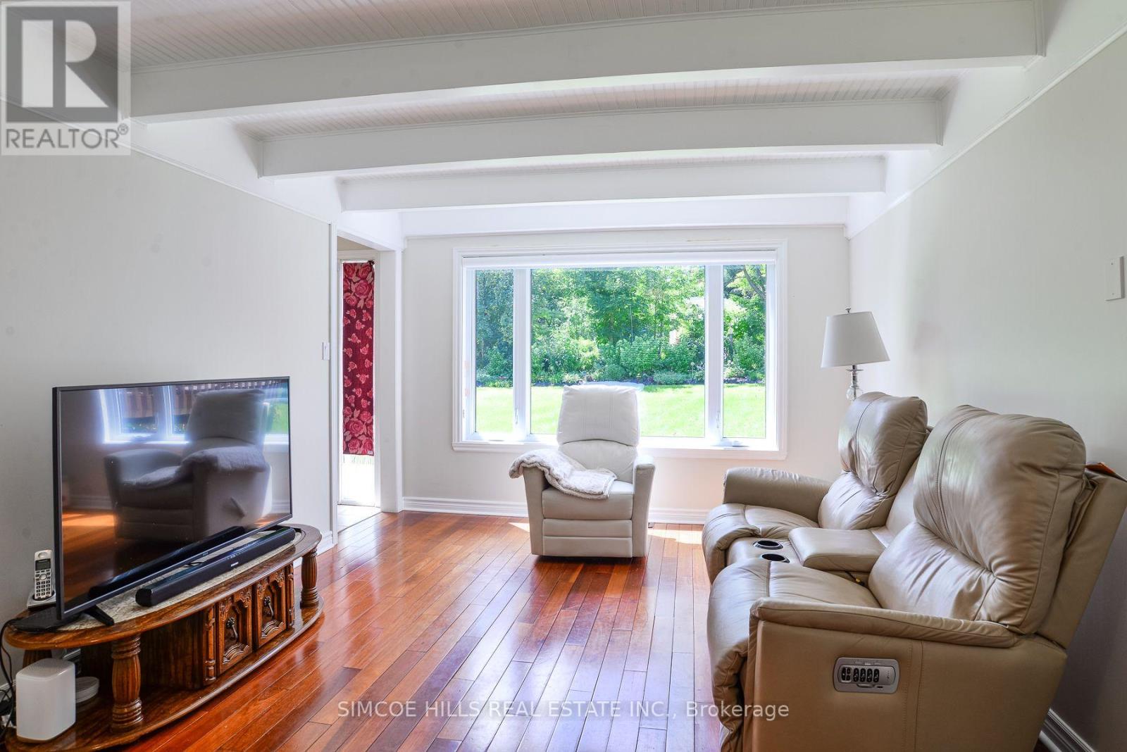 153 MATCHEDASH STREET N - Image 18