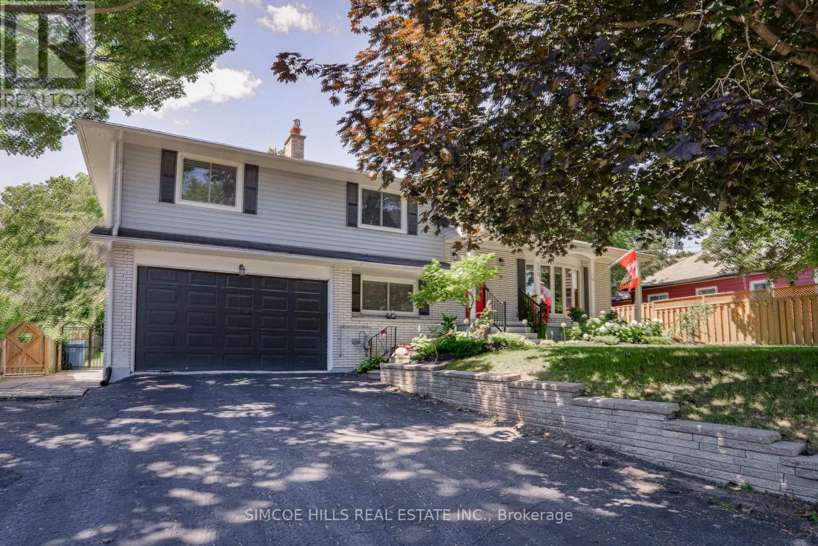 153 MATCHEDASH STREET N - 2