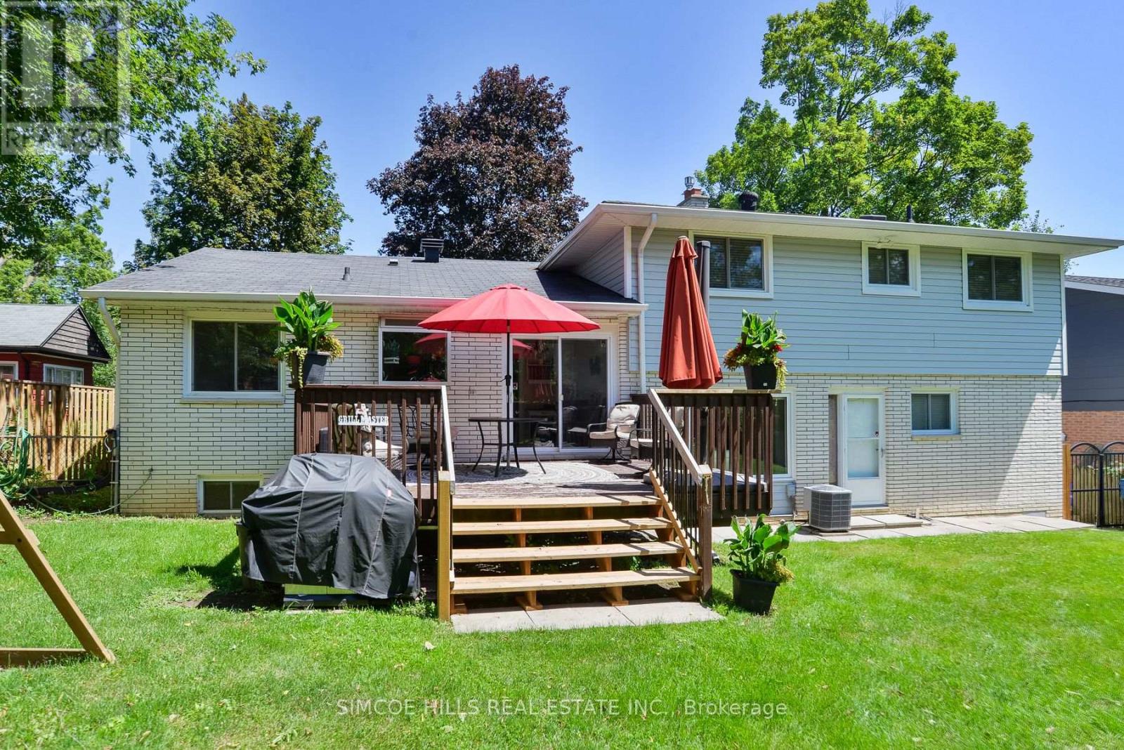 153 MATCHEDASH STREET N - 28