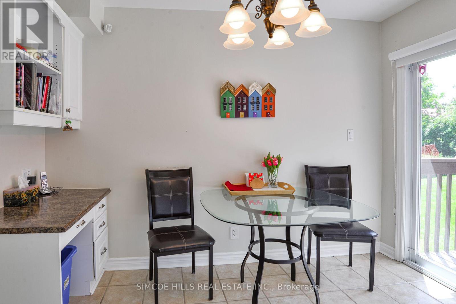 153 MATCHEDASH STREET N - 8