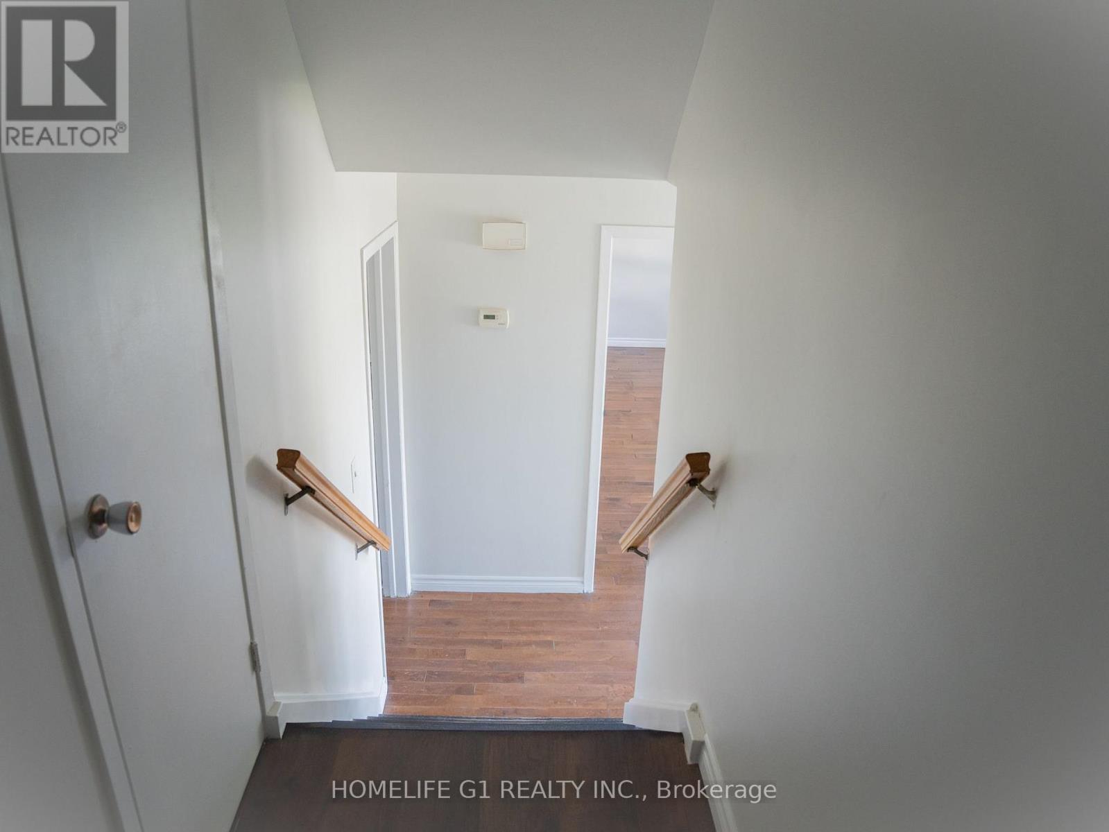 330 GROVE STREET E - Image 8