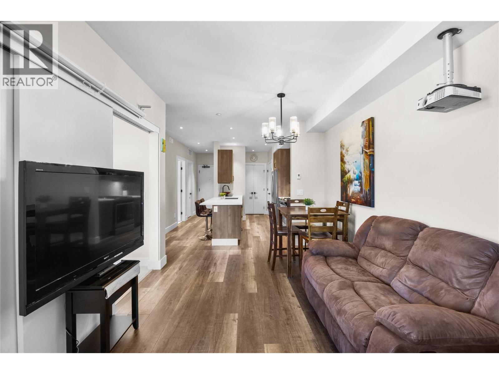 #406 110 Ellis Street - 12