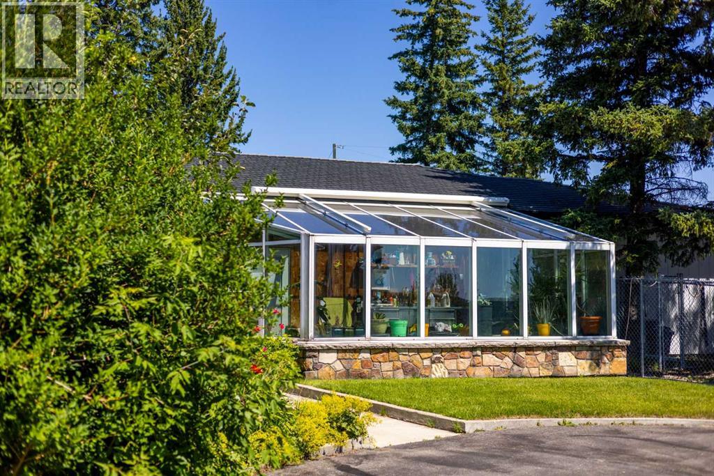 187 Slopeview Drive SW - 40