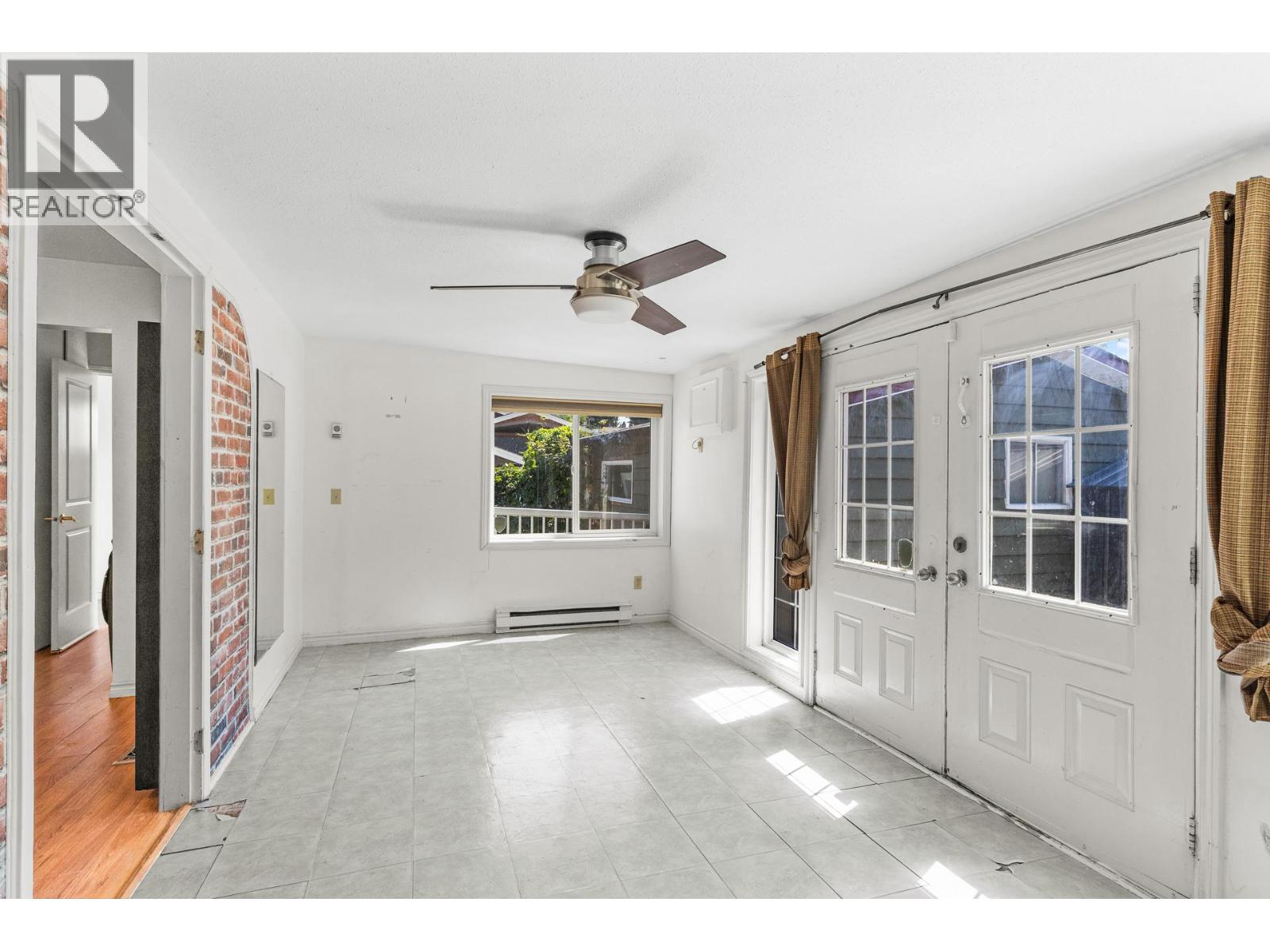  925 Sutherland Avenue, Kelowna