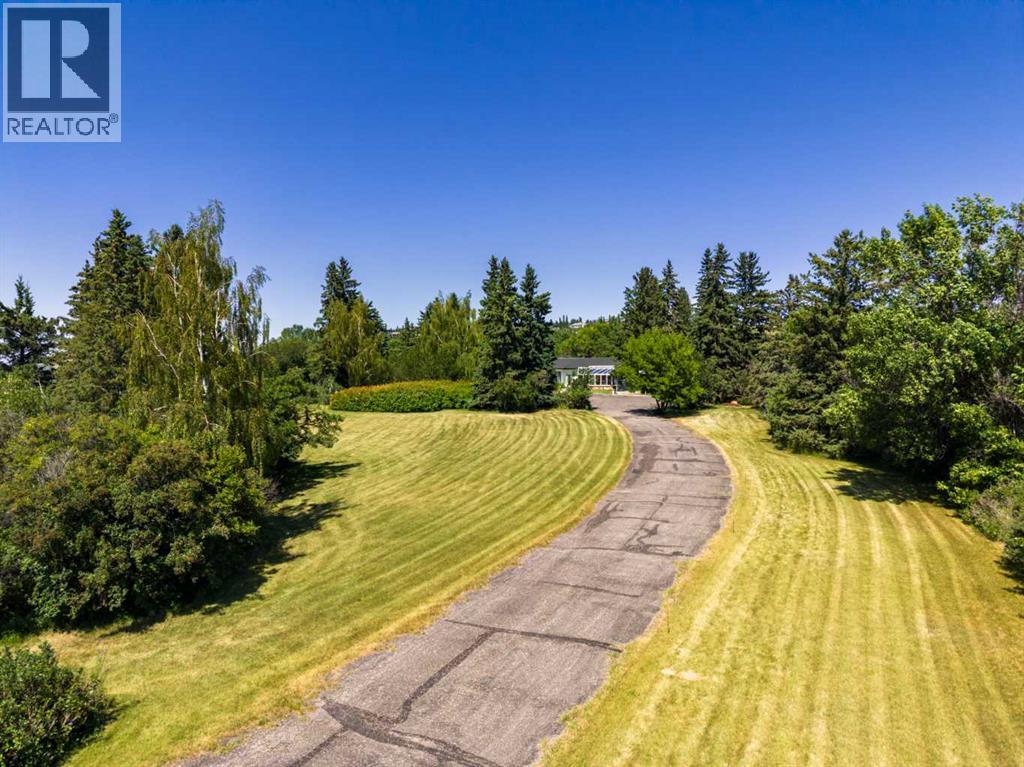 187 Slopeview Drive SW - 48
