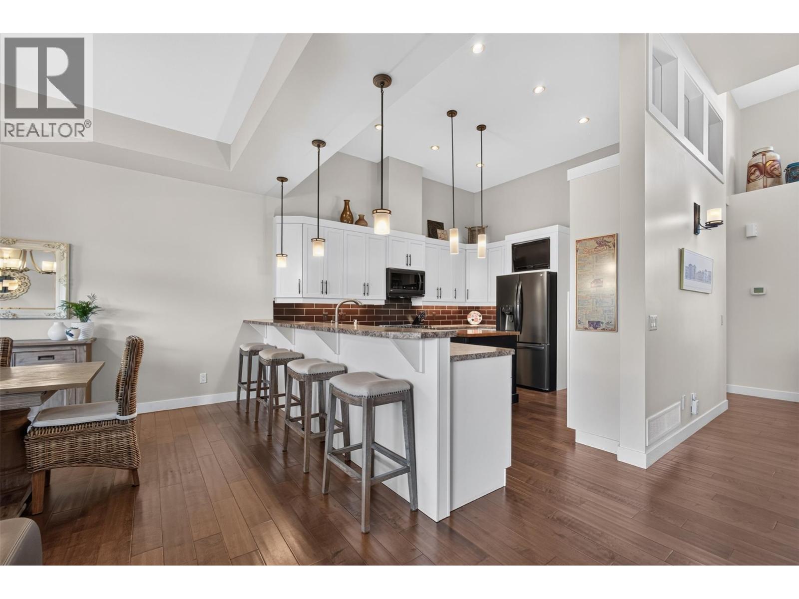  1394 Glenview Avenue, Kelowna
