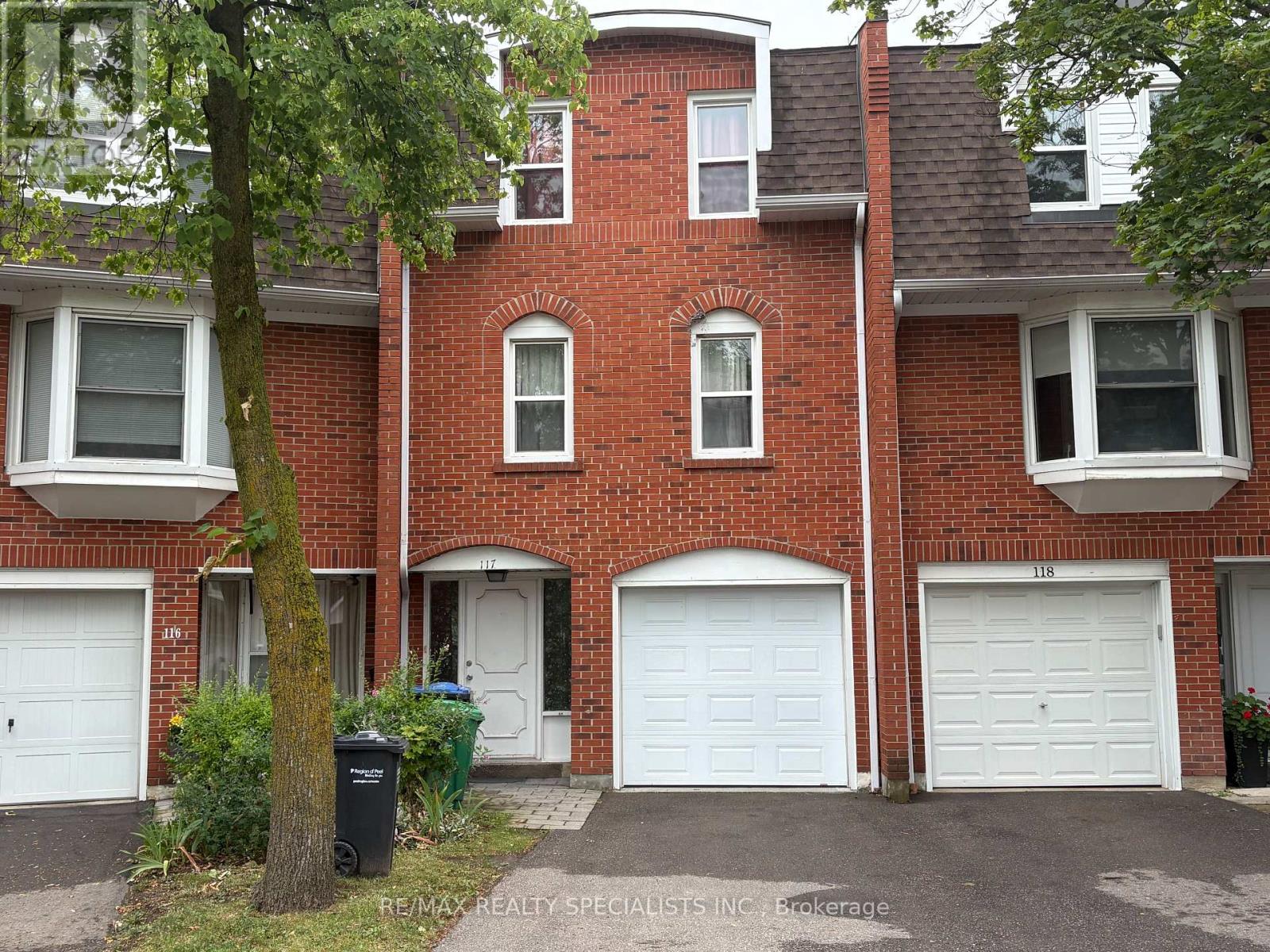 Photo of 333 Meadows Boulevard
