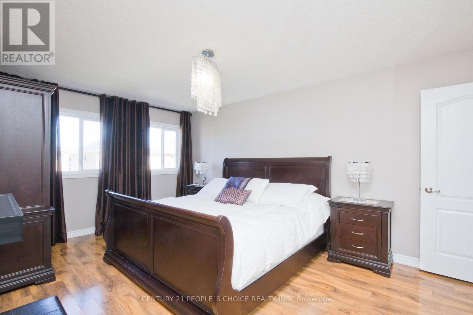 8 CALM WATERS CRESCENT - 17