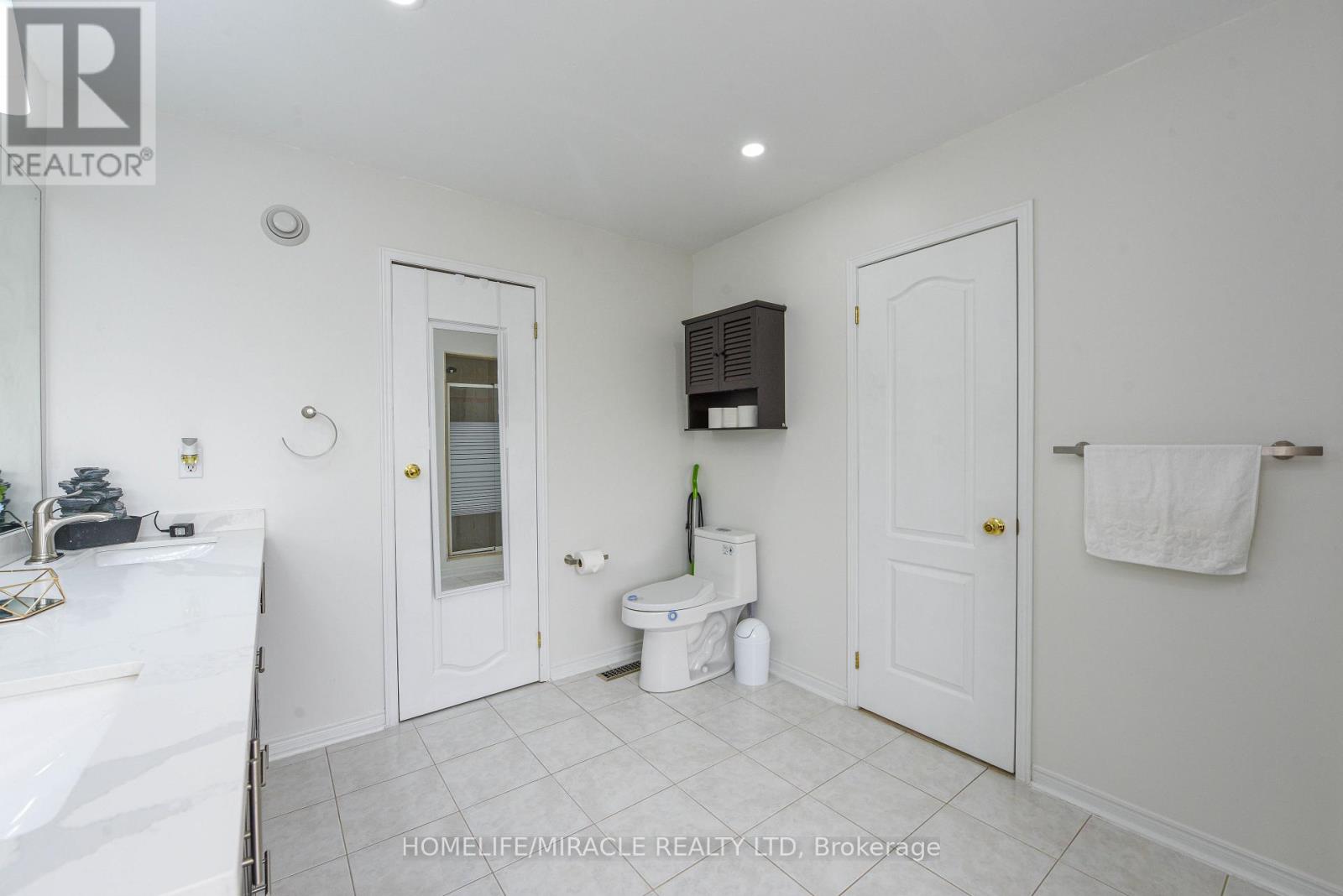 113 SECLUSION CRESCENT - 38