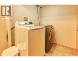1321 Jubilee Avenue, Regina, SK S4S3S8 Photo 26