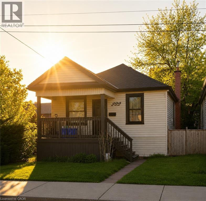 Photo of 222 KENSINGTON Avenue