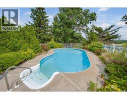 6016 Walker Road, Tecumseh, ON N0R1L0 Photo 46