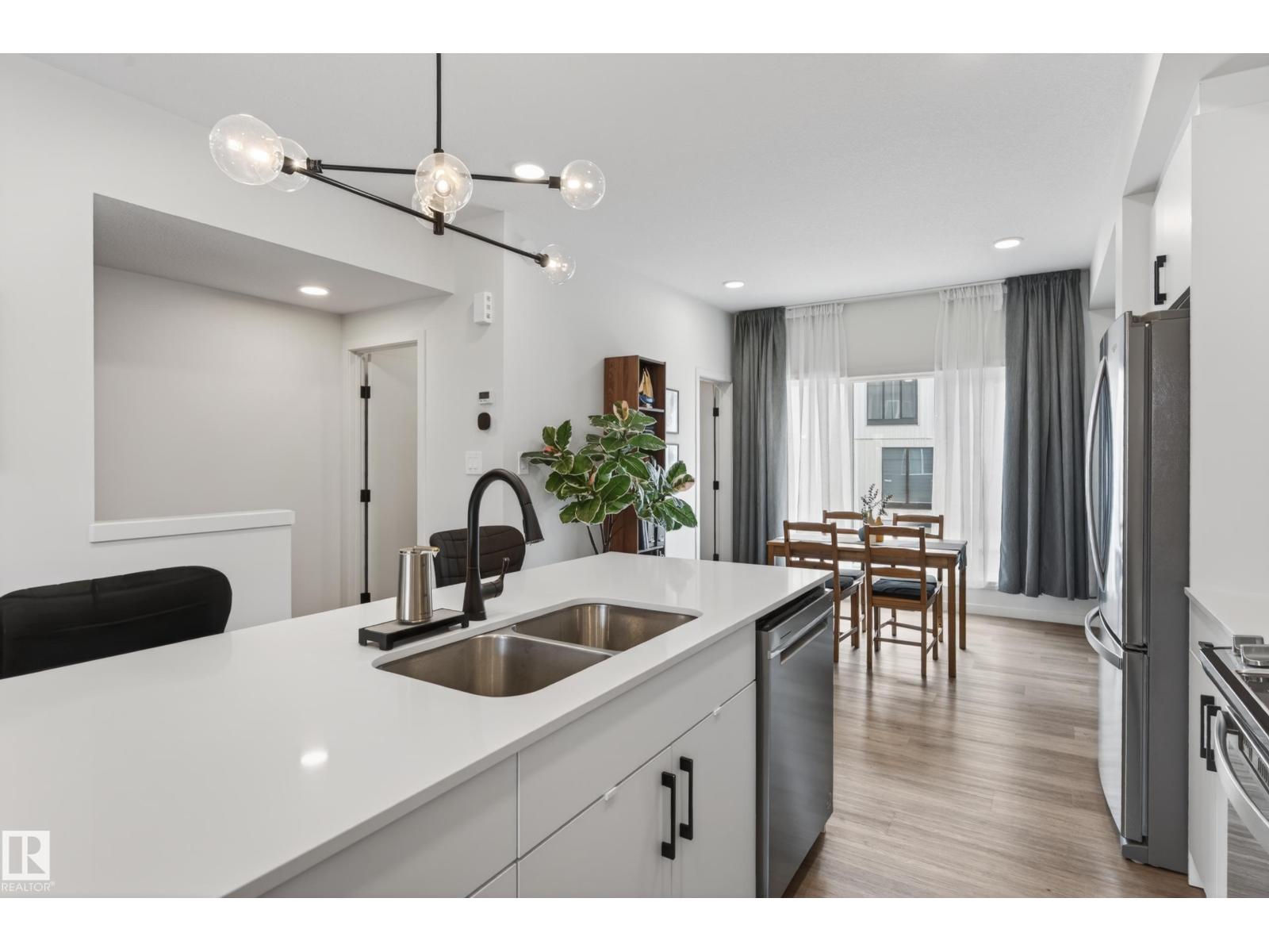 512 37 ST SW - 21
