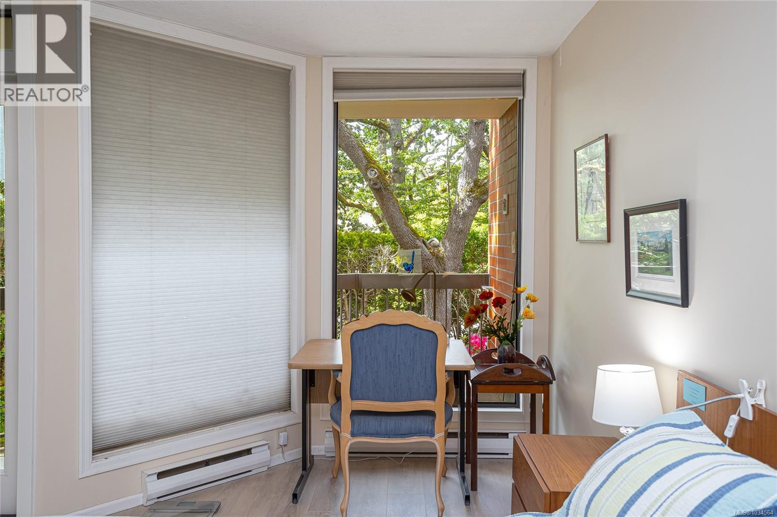 #204 2119 Oak Bay Ave - 23