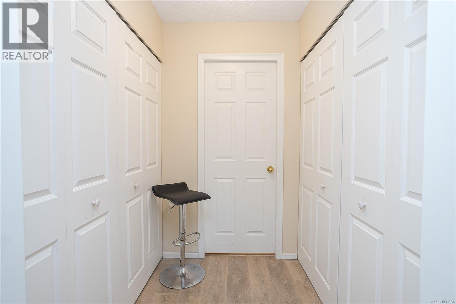 #204 2119 Oak Bay Ave - 24