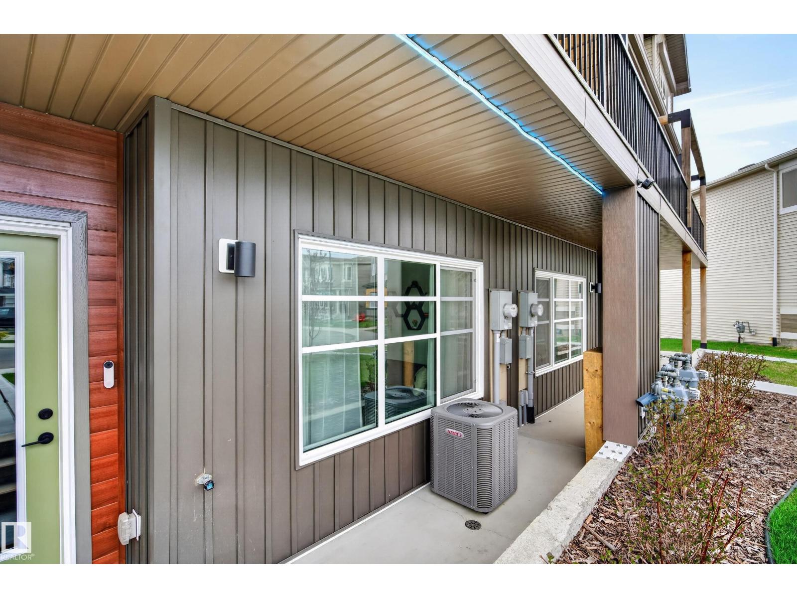512 37 ST SW, Charlesworth, Edmonton photo 3