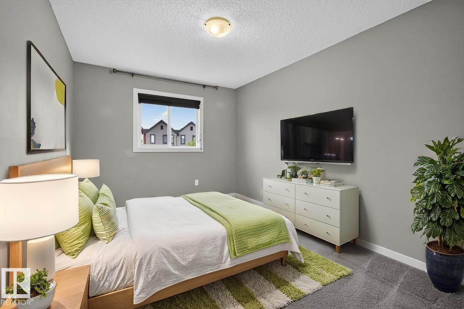632 42 AV NW - 23