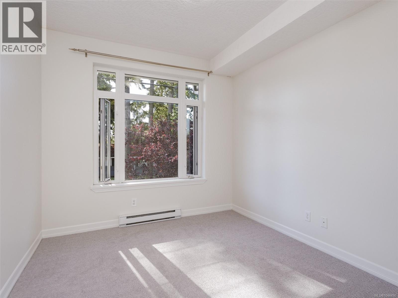 #203 2706 Peatt Rd - 21