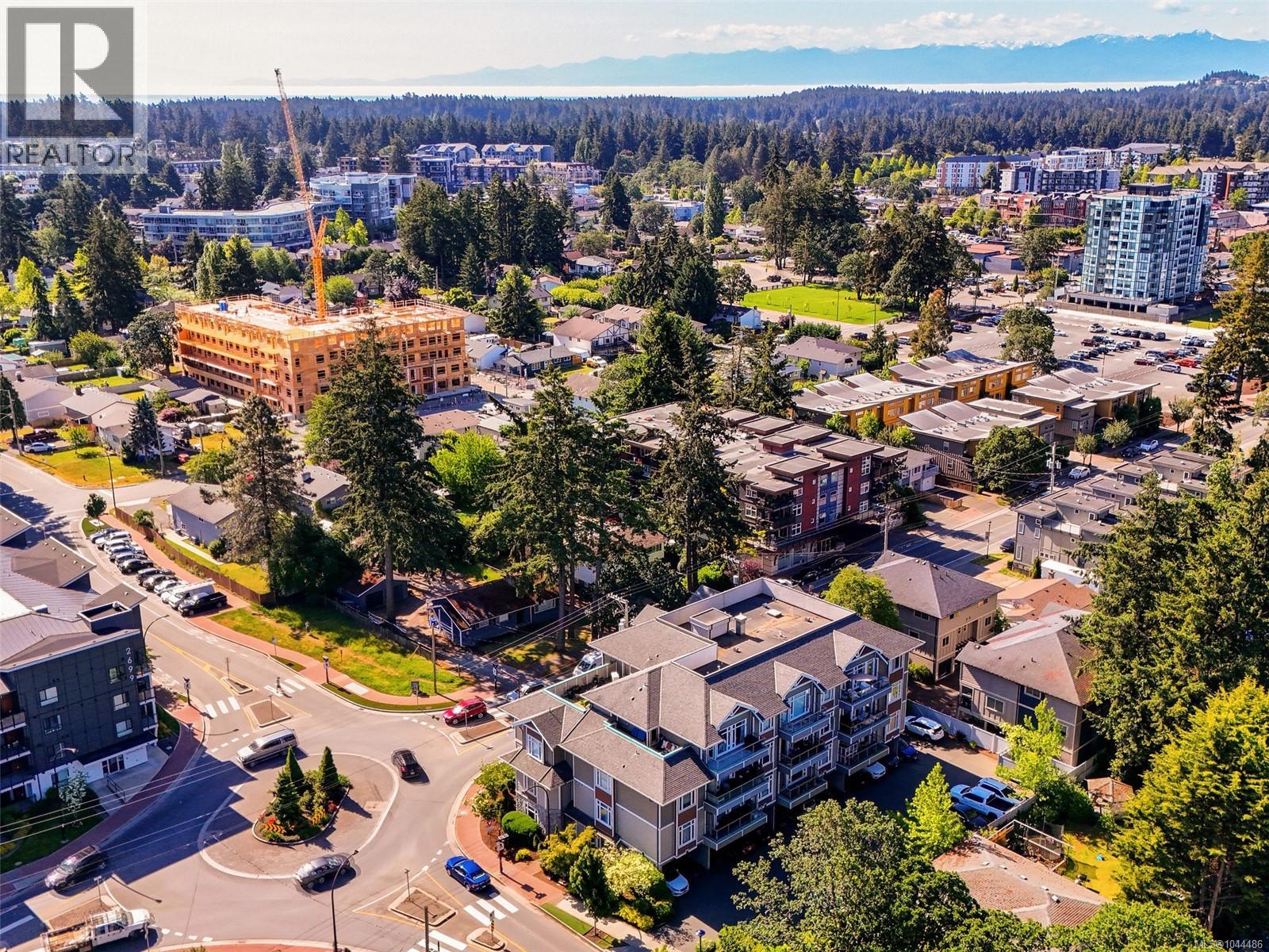 #203 2706 Peatt Rd - 32
