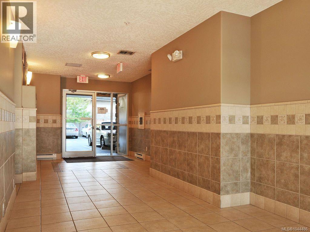 #203 2706 Peatt Rd - 8
