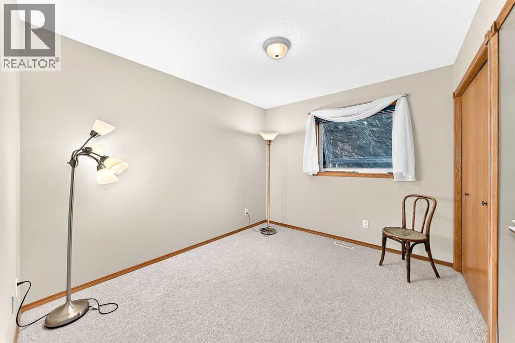 94 Hathaway Lane, Lacombe